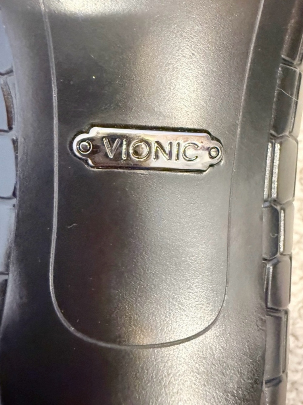 Vionic Black Croc-Embossed Pointed-Toe Kitten Heels - Picture 6 of 9